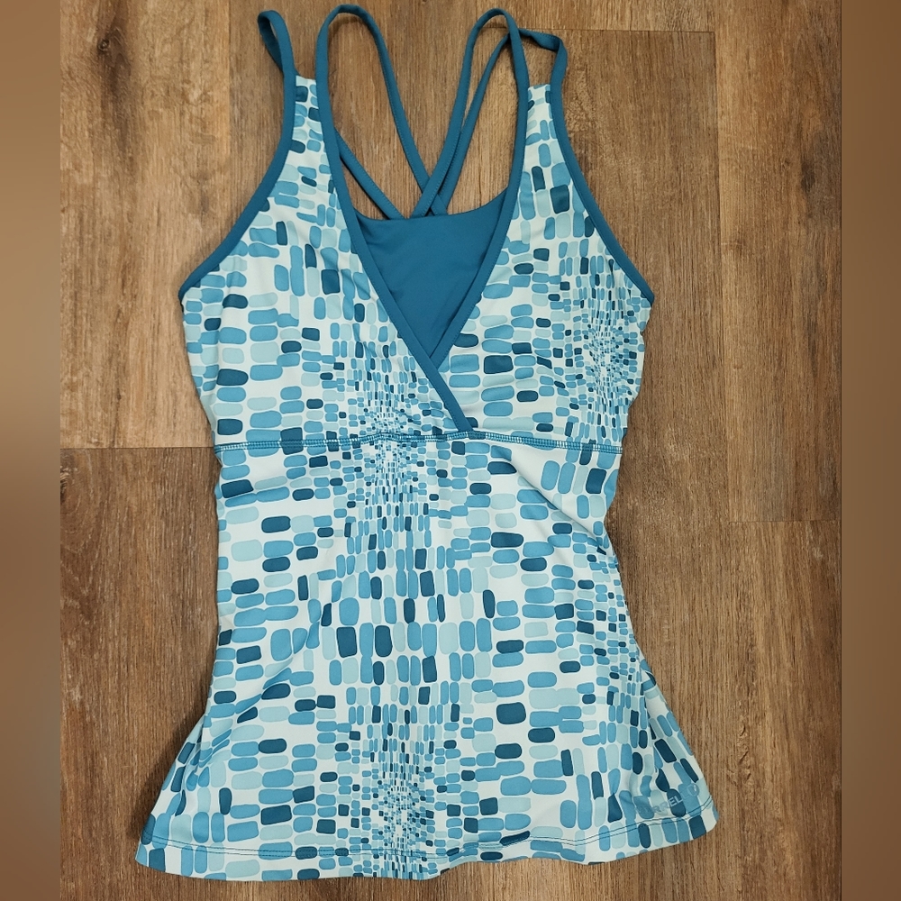 Merrell Opti Wick Size Medium Tank Top White and Tourquois